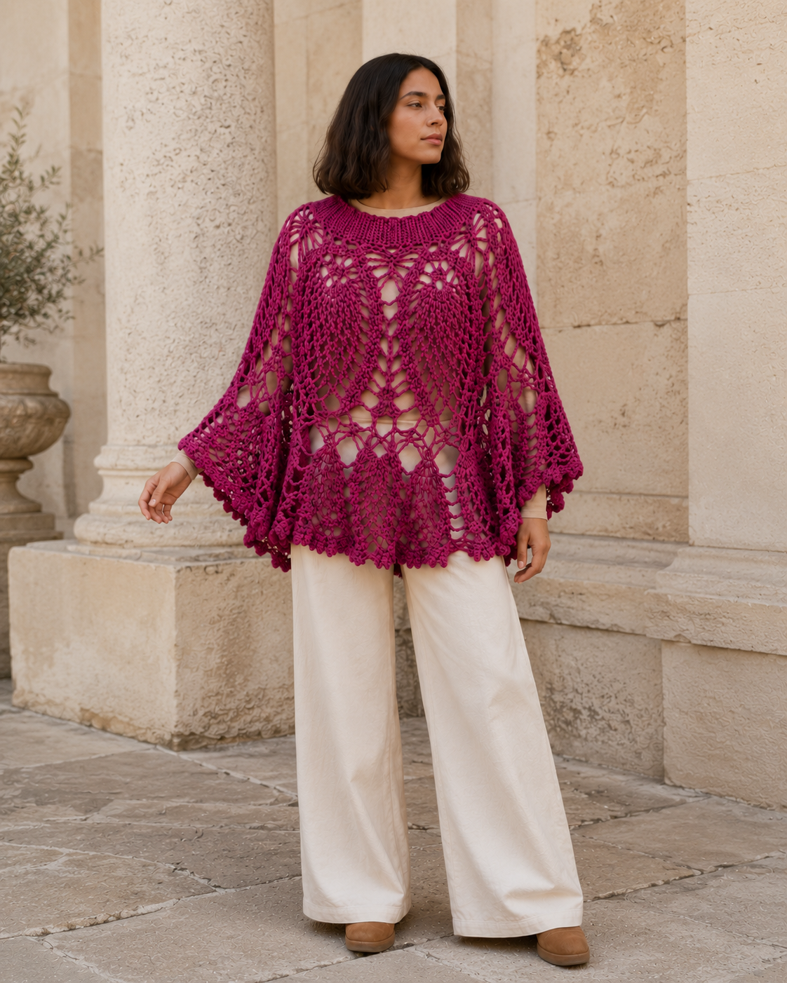 Poncho tejido crochet fucsia